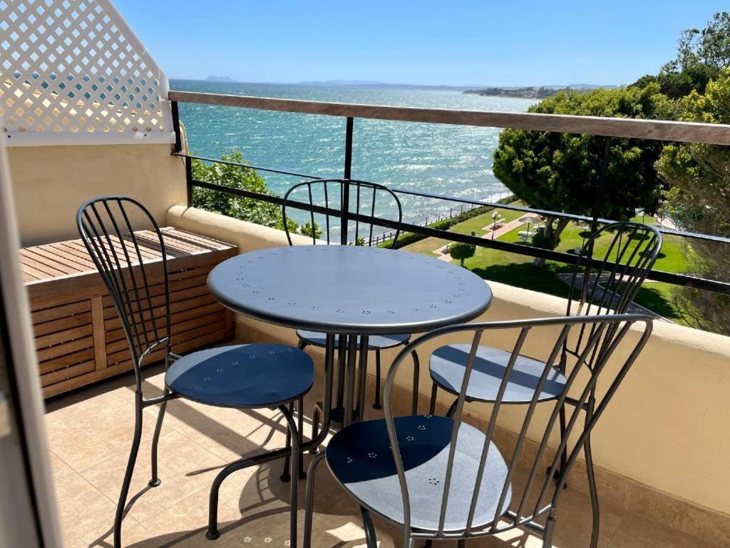 Seaside View Apartment Estepona Esterno foto